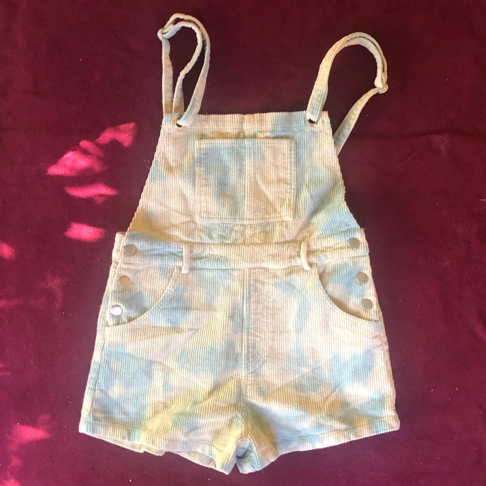 NWT Clad and Cloth corduroy tie dye shortalls.